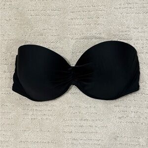 Chic Black Strapless Bikini Top
